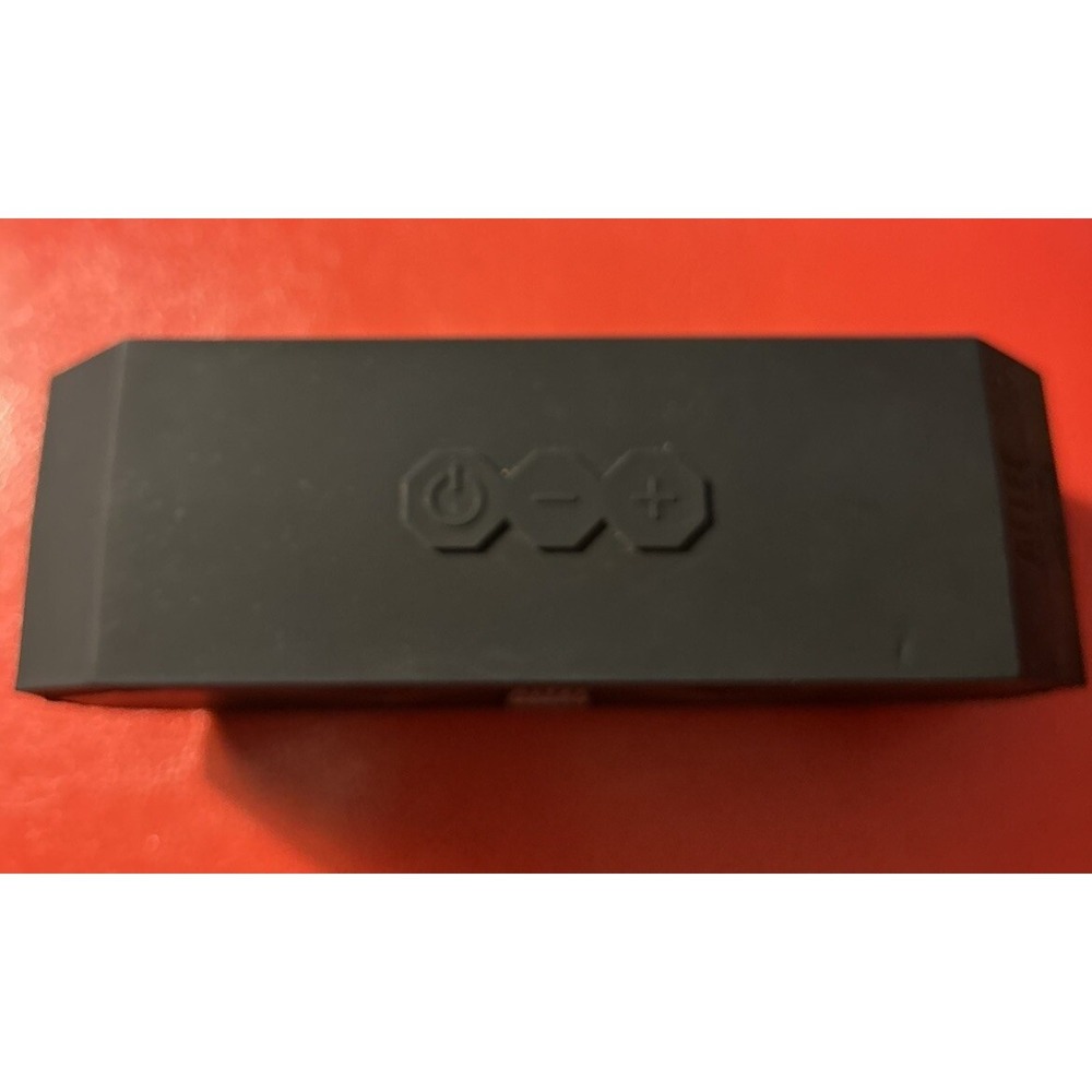 Altec Lansing Bluetooth Speaker - Excellent Condition - Picture 7 of 7